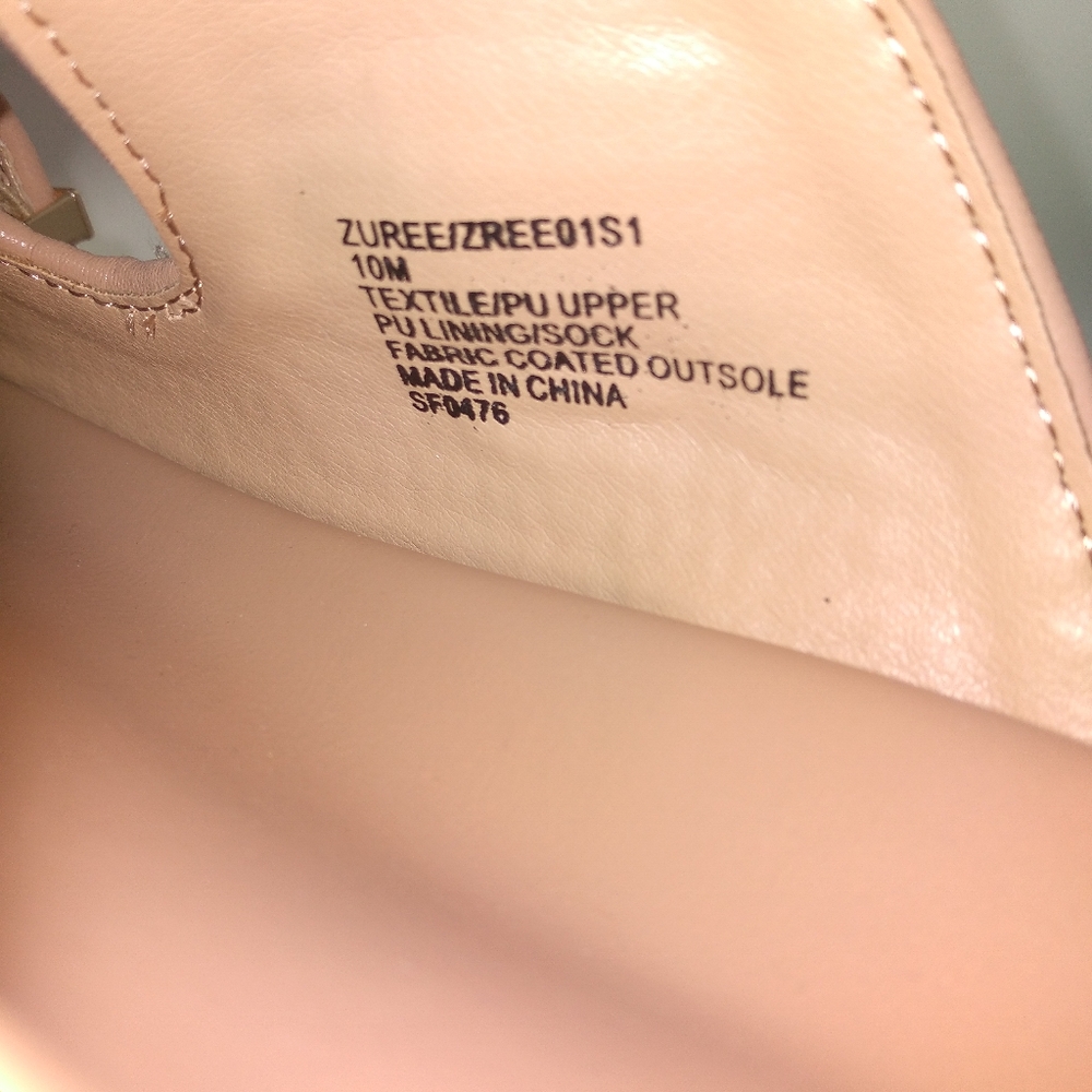 Steve Madden Tan/Gold Shell Buckle Strap Sandals, Freshwater Pearl Necklace Set - Picture 8 of 8